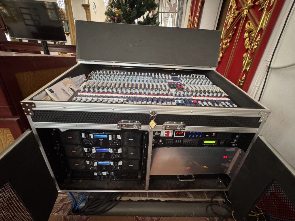 Lắp đặt âm thanh giáo xứ Minh Đường - Giao thủy - Nam Định 3 z7653397255474 0446496f6bbac9658a50e979dc45a027